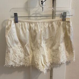 Luxurious Cream Lace Women's Sleep Shorts